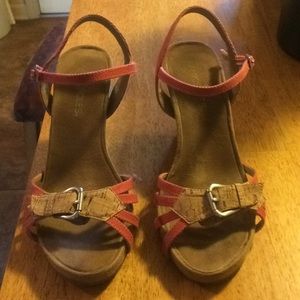Aerosoles Floral Orange Wedge Sandal Size 8